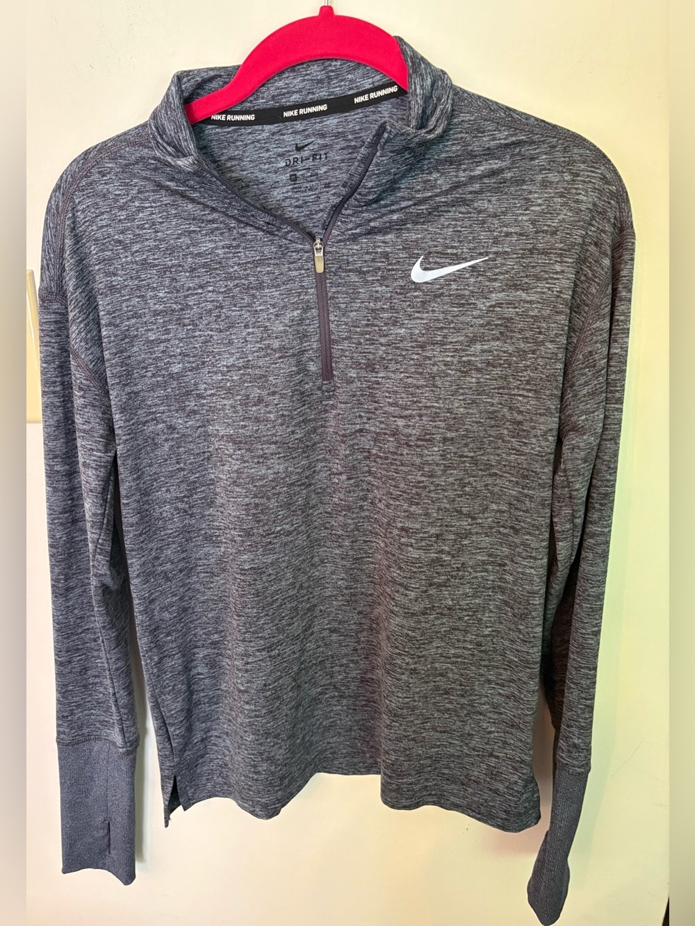 Nike pullover